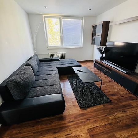 Peti Apartman Centrum Galanta Eksteriør bilde